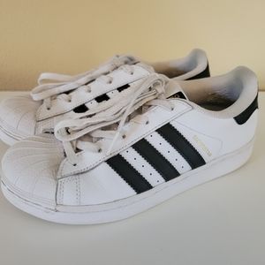 Adidas Superstar Big Kids Size 3 Sneakers